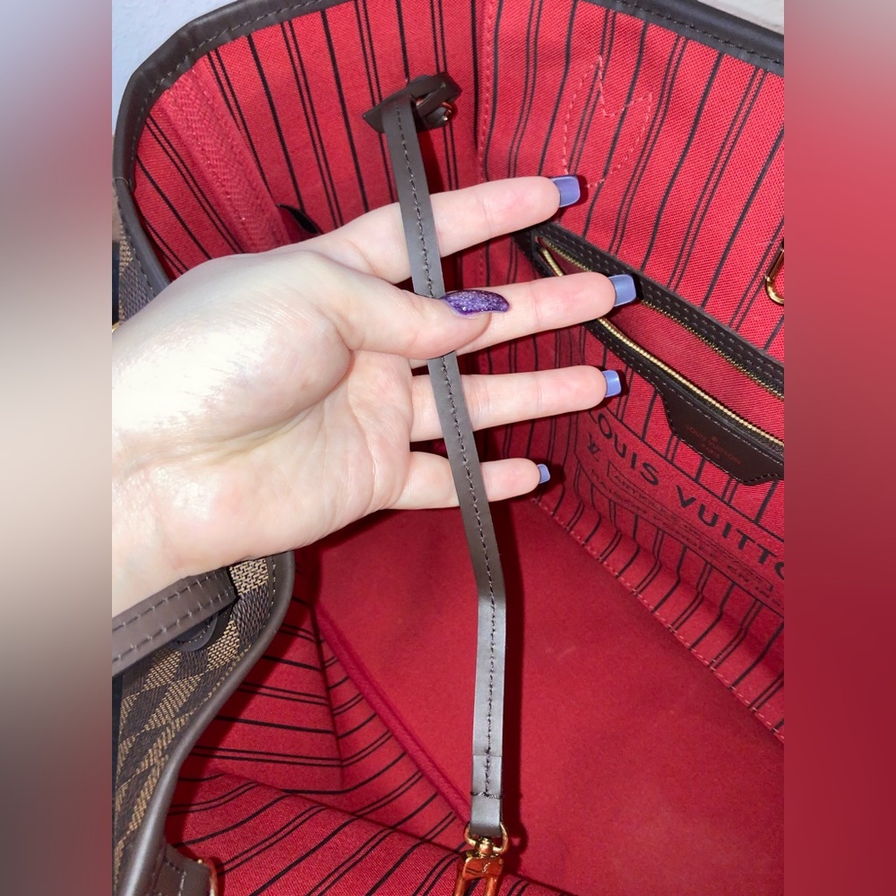 Louis Vuitton Neverfull MM Purse - Picture 11 of 12